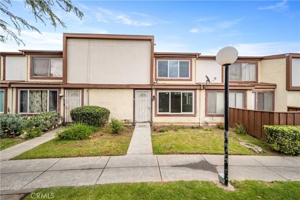 Panorama City, CA 91402,14501 Tupper ST #15
