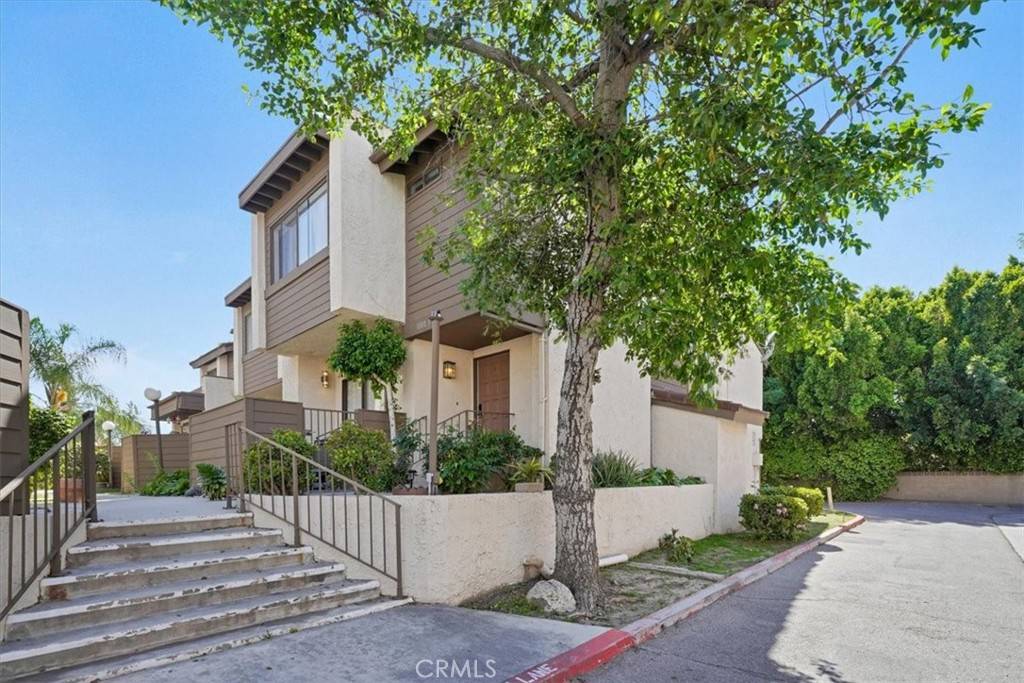 Chatsworth, CA 91311,10011 Topanga Canyon BLVD #1