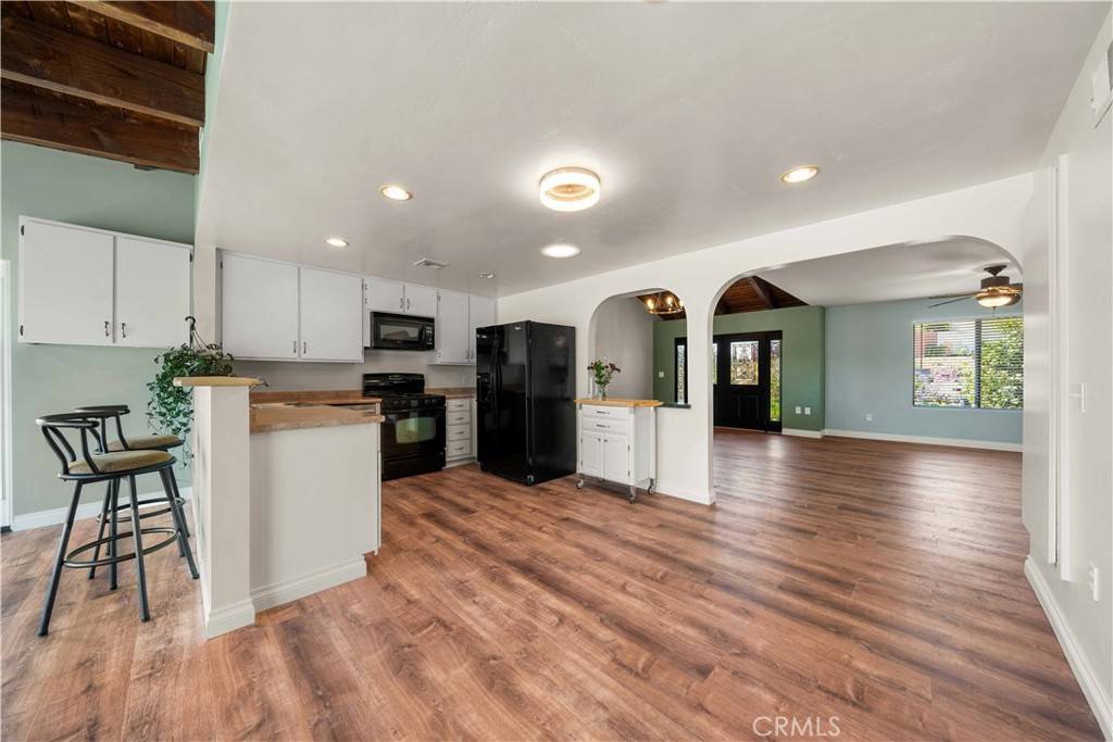 12521 Mcferon RD Poway, CA 92064