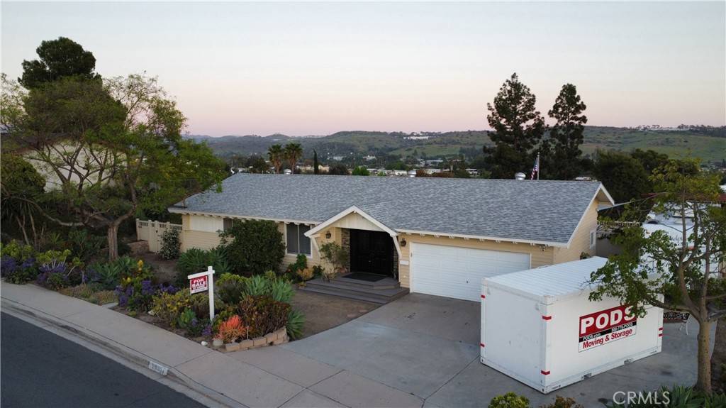 Poway, CA 92064,12521 Mcferon RD