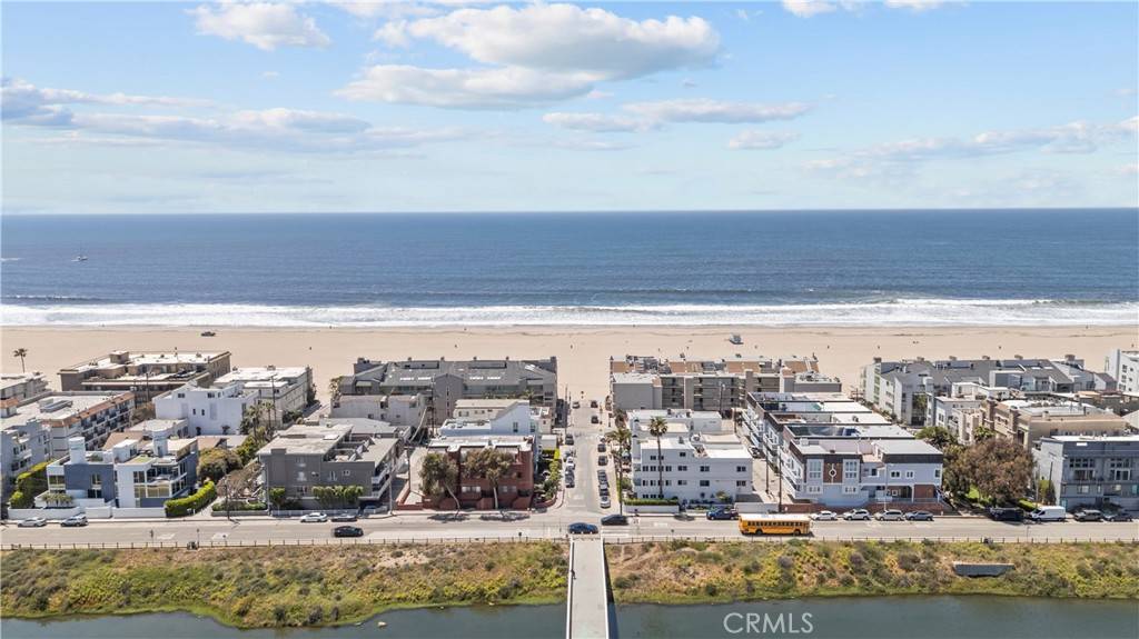 Marina Del Rey, CA 90292,13 Lighthouse ST #13 & 15