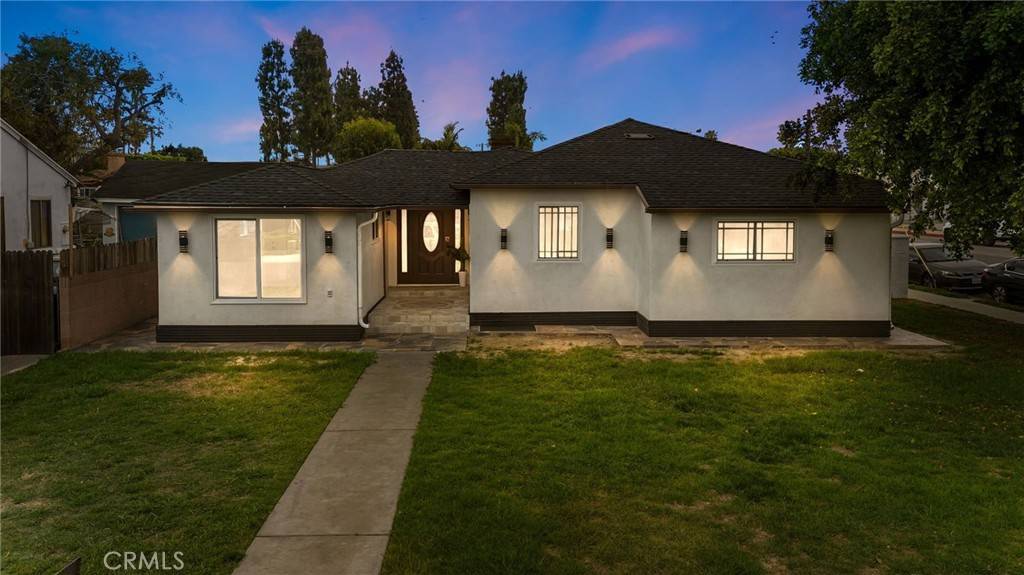 Downey, CA 90240,9246 Manzanar AVE