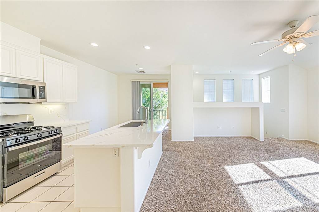 Stevenson Ranch, CA 91381,25101 Goodrich CT