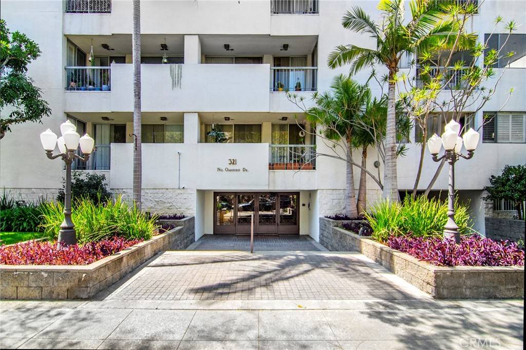 Beverly Hills, CA 90210,321 N Oakhurst DR #501