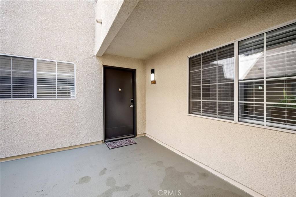 Woodland Hills, CA 91367,21550 Burbank BLVD #117