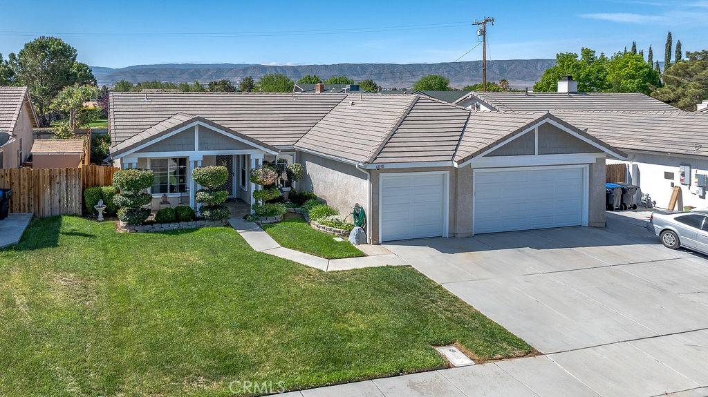 Lancaster, CA 93536,6030 Treehaven CT