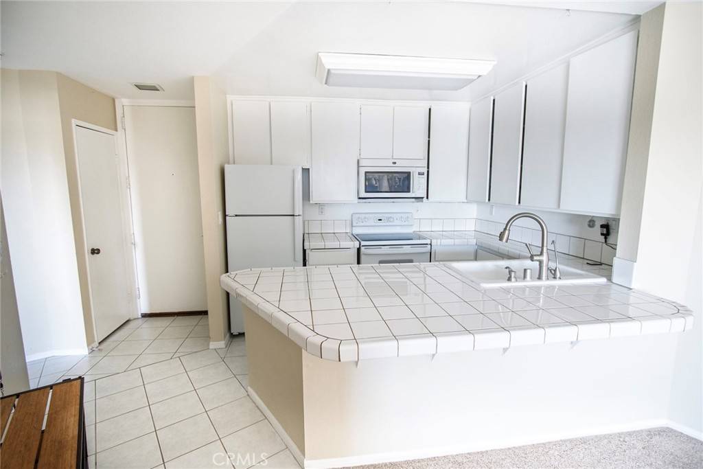 Oxnard, CA 93035,3101 Peninsula RD #209