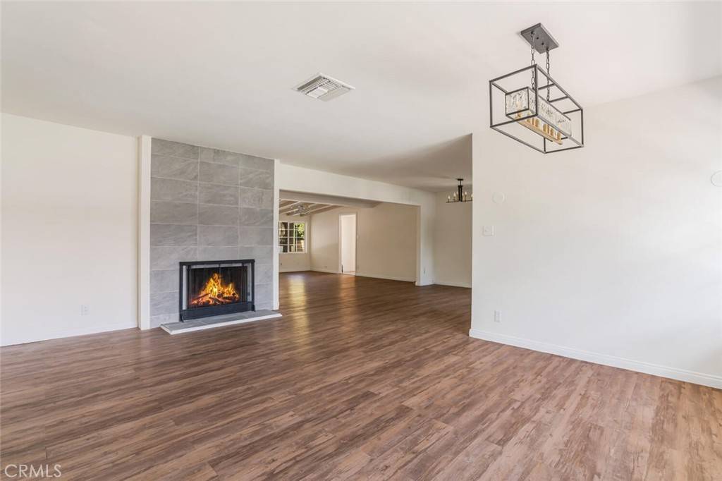 Valley Glen, CA 91401,6033 Allott AVE