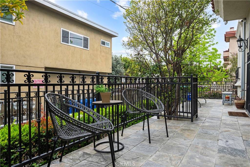 Los Angeles, CA 90034,3501 Tilden AVE #9