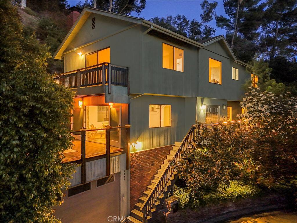 Sherman Oaks, CA 91423,3392 Coy DR