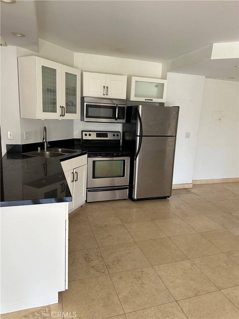 Los Angeles, CA 90027,3949 Los Feliz BLVD #602