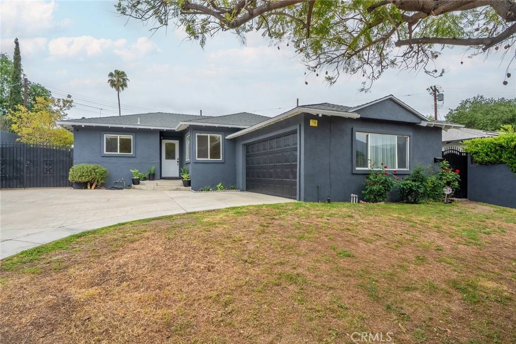 Sunland, CA 91040,10327 Langmuir AVE
