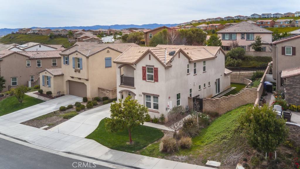 Valencia, CA 91354,29048 N West Hills DR