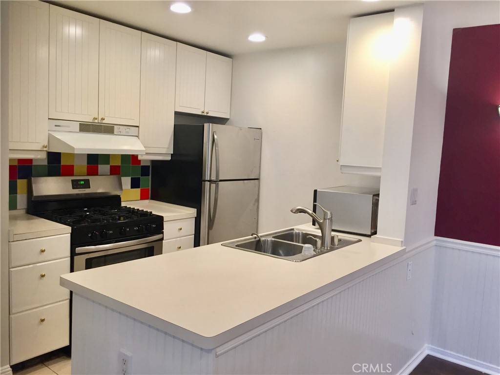 Tarzana, CA 91356,18645 Hatteras ST #125