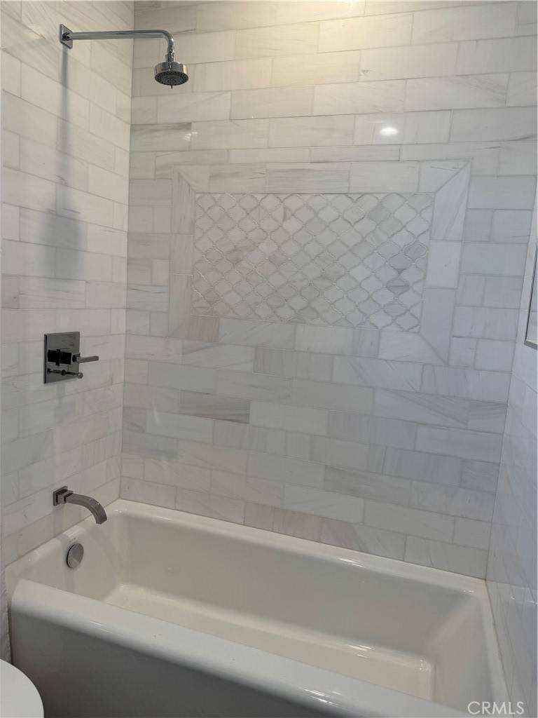 Woodland Hills, CA 91367,6215 Tony AVE