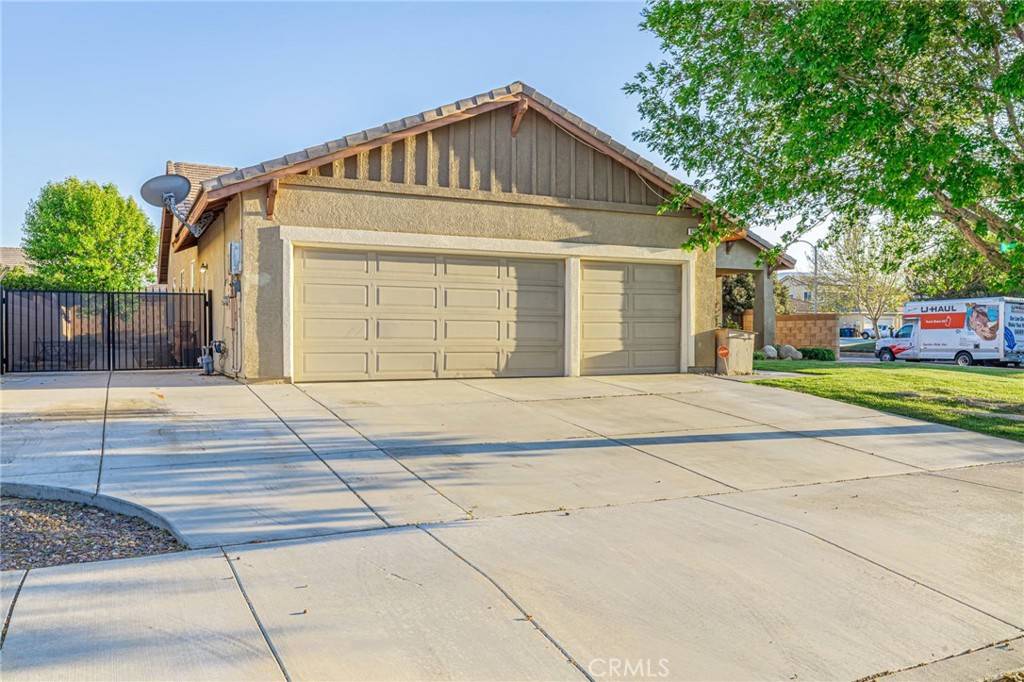 Lancaster, CA 93536,6222 W Avenue J-11
