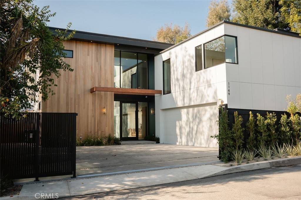 Los Angeles, CA 90049,1149 Linda Flora DR