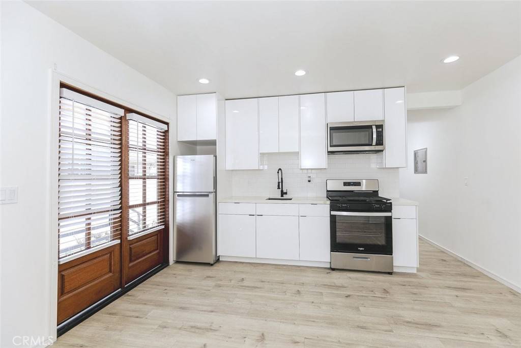 North Hills, CA 91343,9238 Swinton AVE