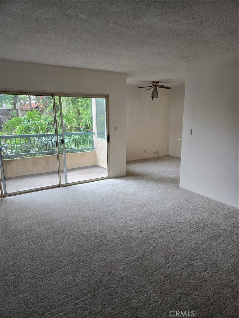 Tarzana, CA 91356,18307 Burbank BLVD #7