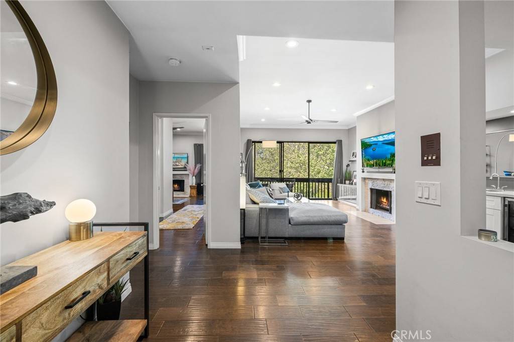 Studio City, CA 91604,12030 Valleyheart DR #204