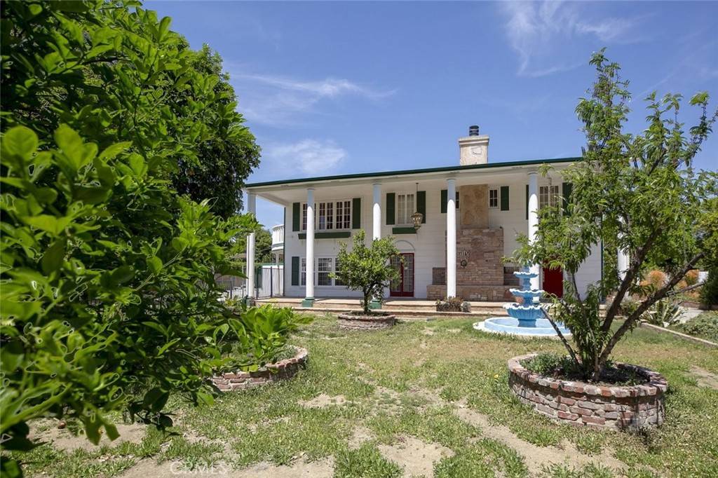 Van Nuys, CA 91406,6845 Louise AVE