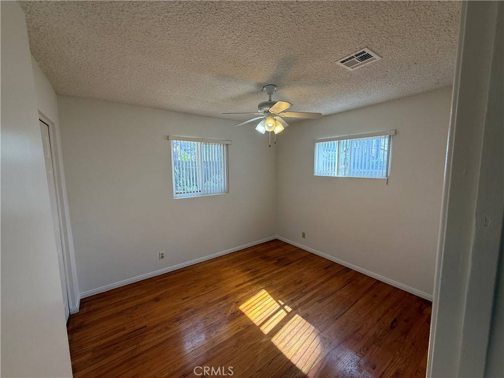 Escondido, CA 92027,1126 Kings RD