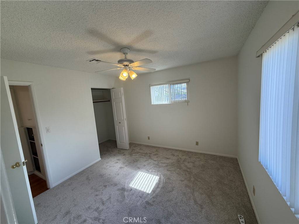 Escondido, CA 92027,1126 Kings RD