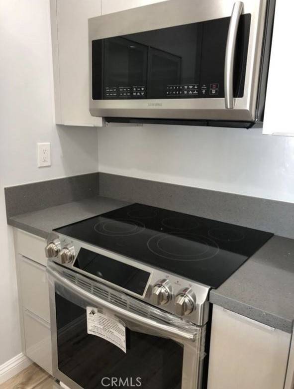 Port Hueneme, CA 93041,352 E Surfside DR