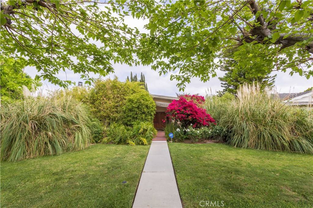Granada Hills, CA 91344,10334 Louise AVE