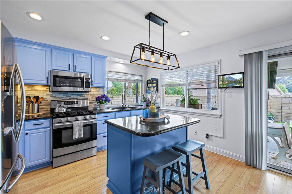 Saugus, CA 91350,27947 Caraway LN