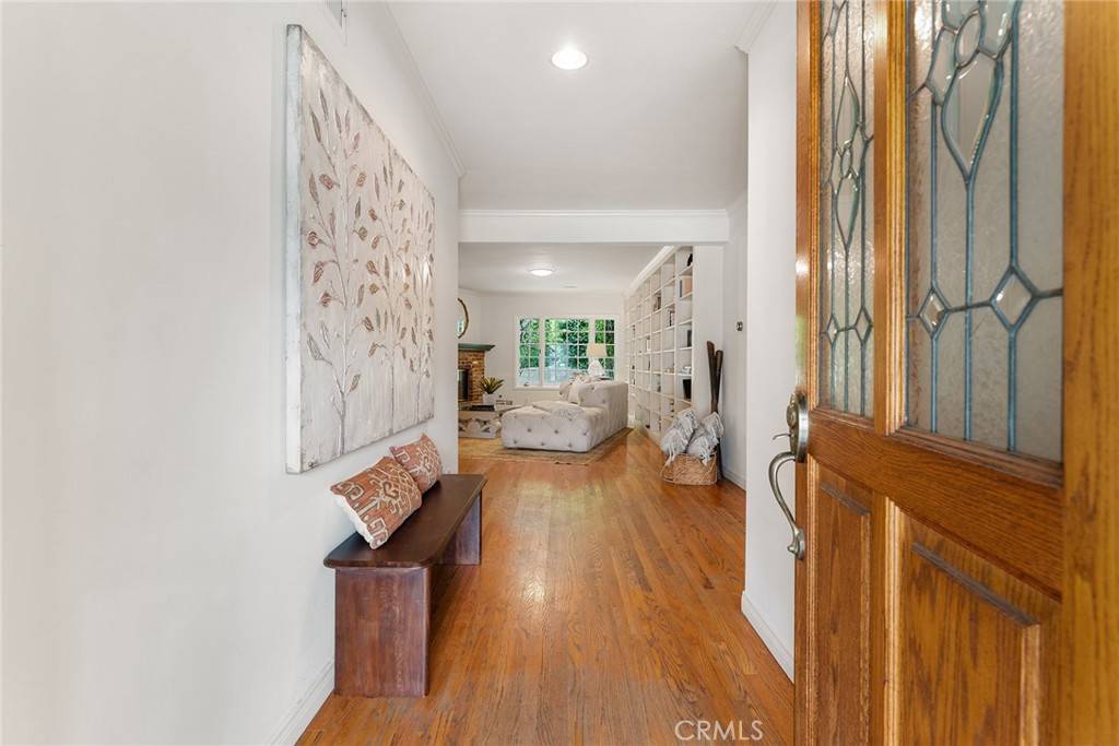 Woodland Hills, CA 91367,5642 Ramara AVE
