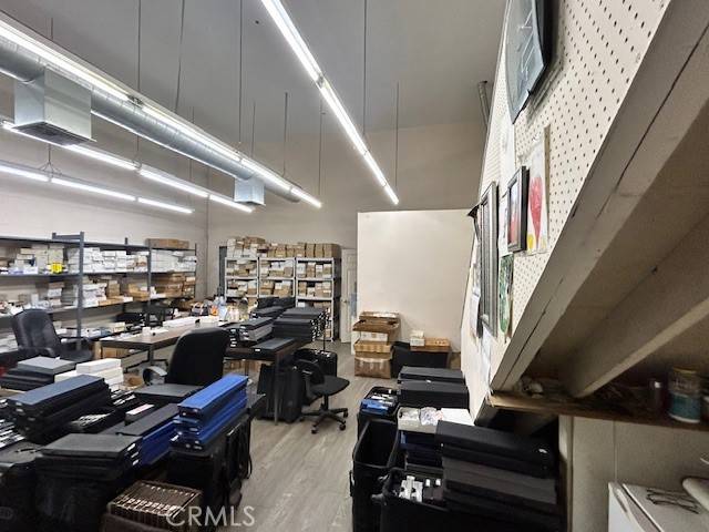 Reseda, CA 91335,7437 Reseda BLVD