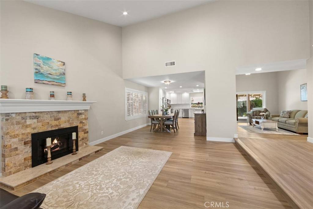 Simi Valley, CA 93063,5816 Fearing ST