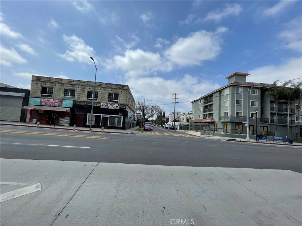 Los Angeles, CA 90026,2240 W Temple ST