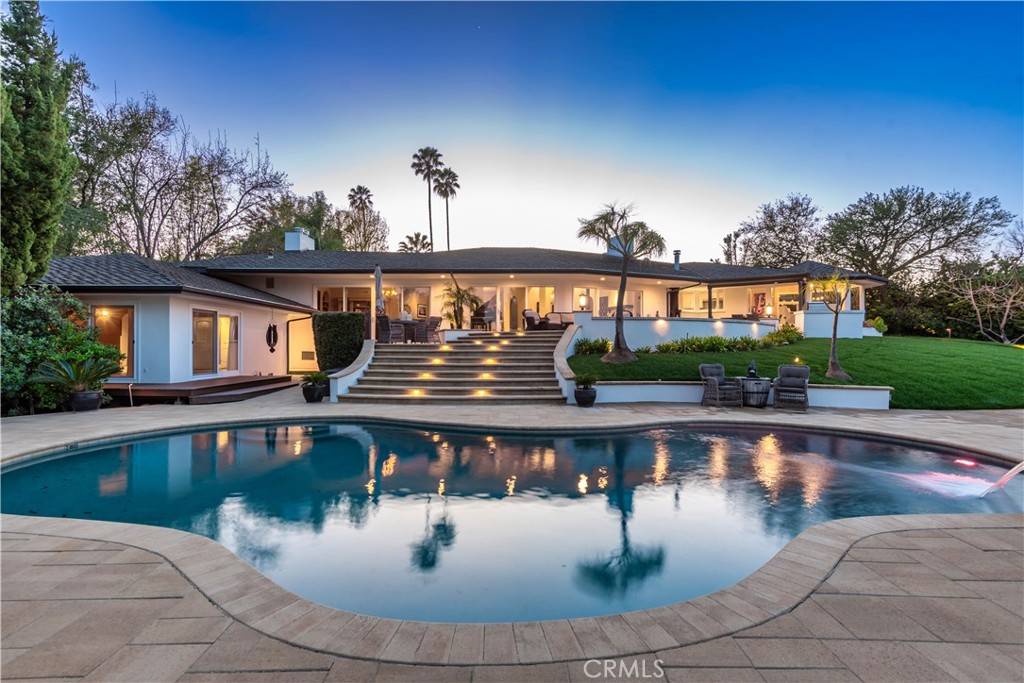Woodland Hills, CA 91364,4854 Nomad DR