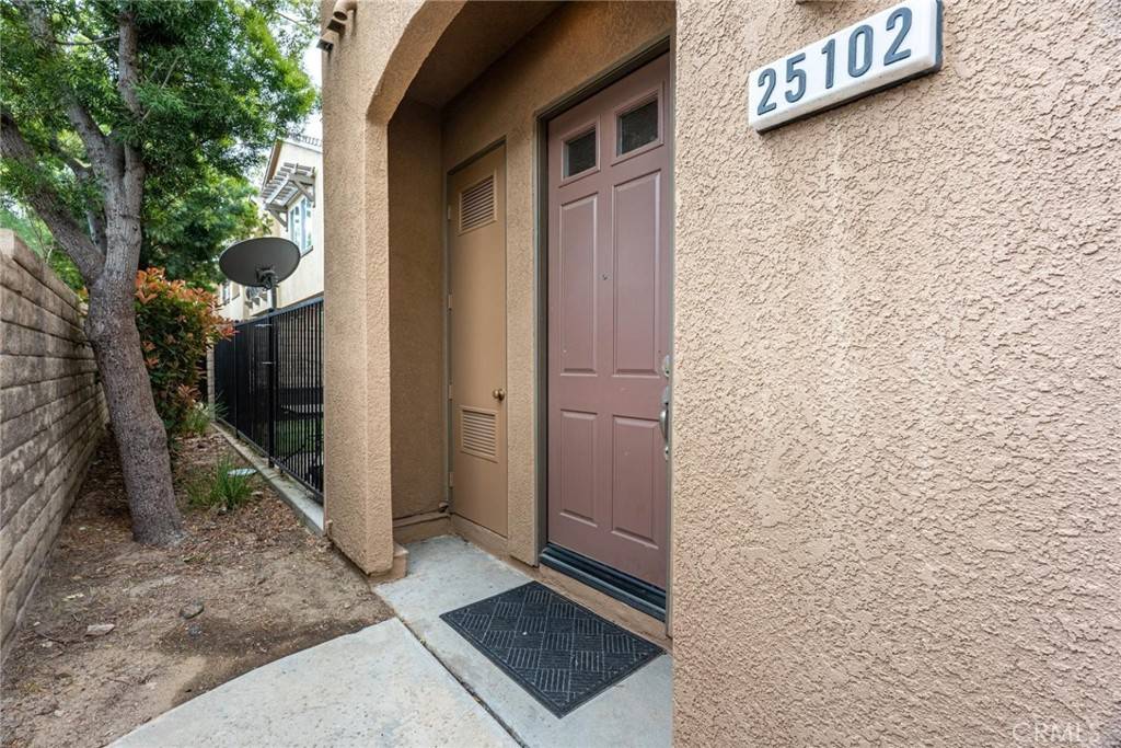 Stevenson Ranch, CA 91381,25102 Goodrich CT