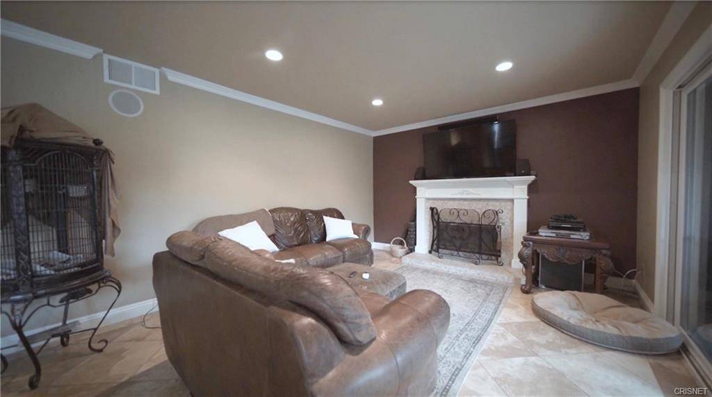 Simi Valley, CA 93063,2685 Placerville CT