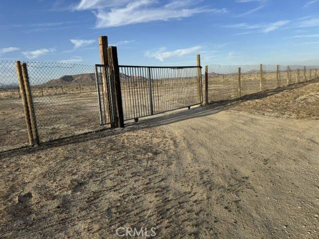 Rosamond, CA 93560,0 Sue AVE