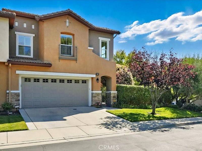 Valencia, CA 91381,26706 Via Colina