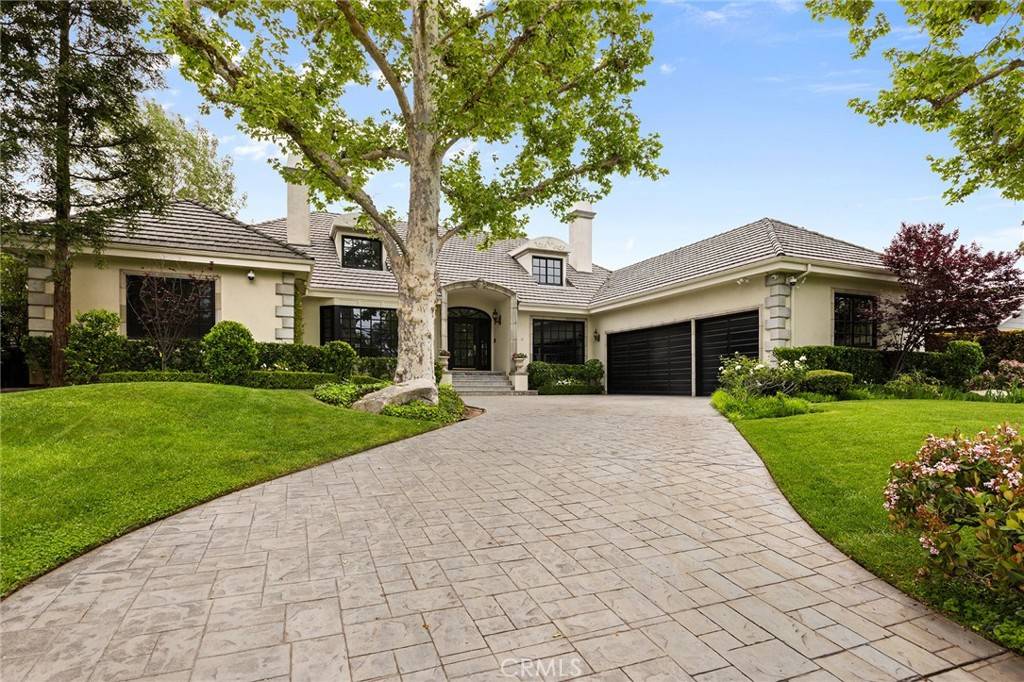 Tarzana, CA 91356,19218 Wells DR