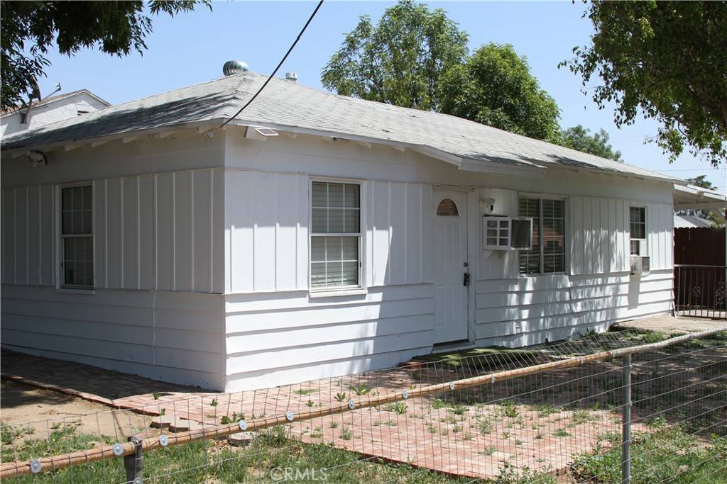 Sylmar, CA 91342,15258 La Valle ST