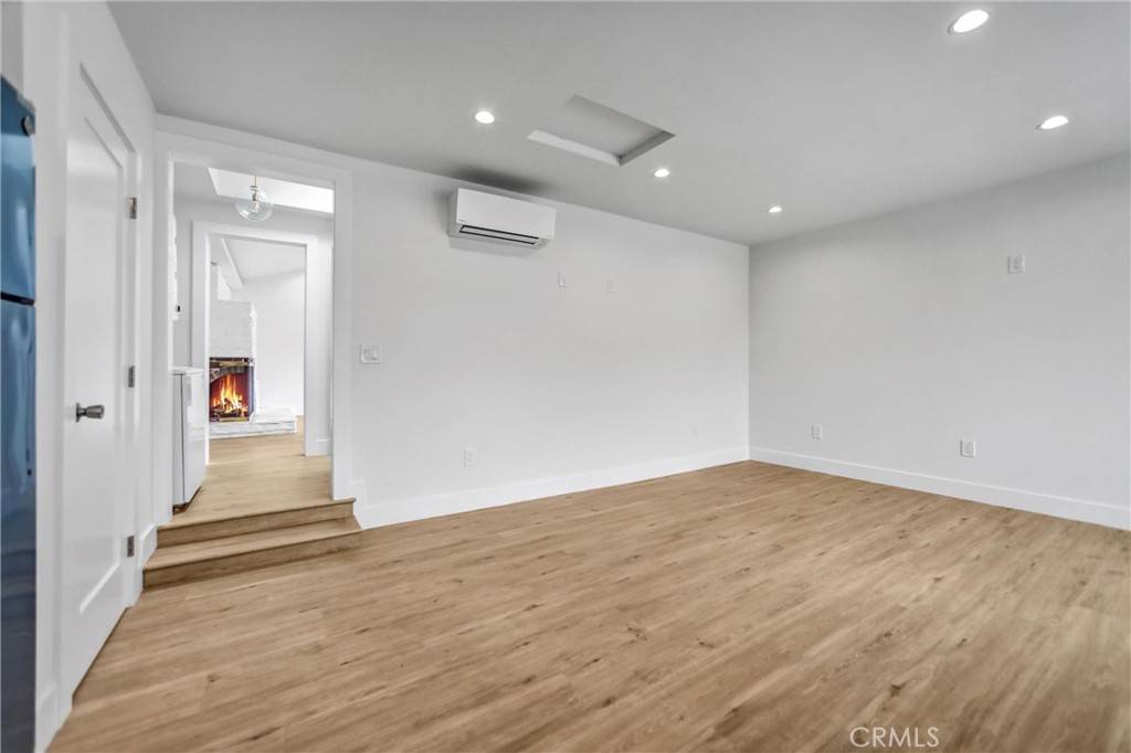 Winnetka, CA 91306,20738 Bryant ST