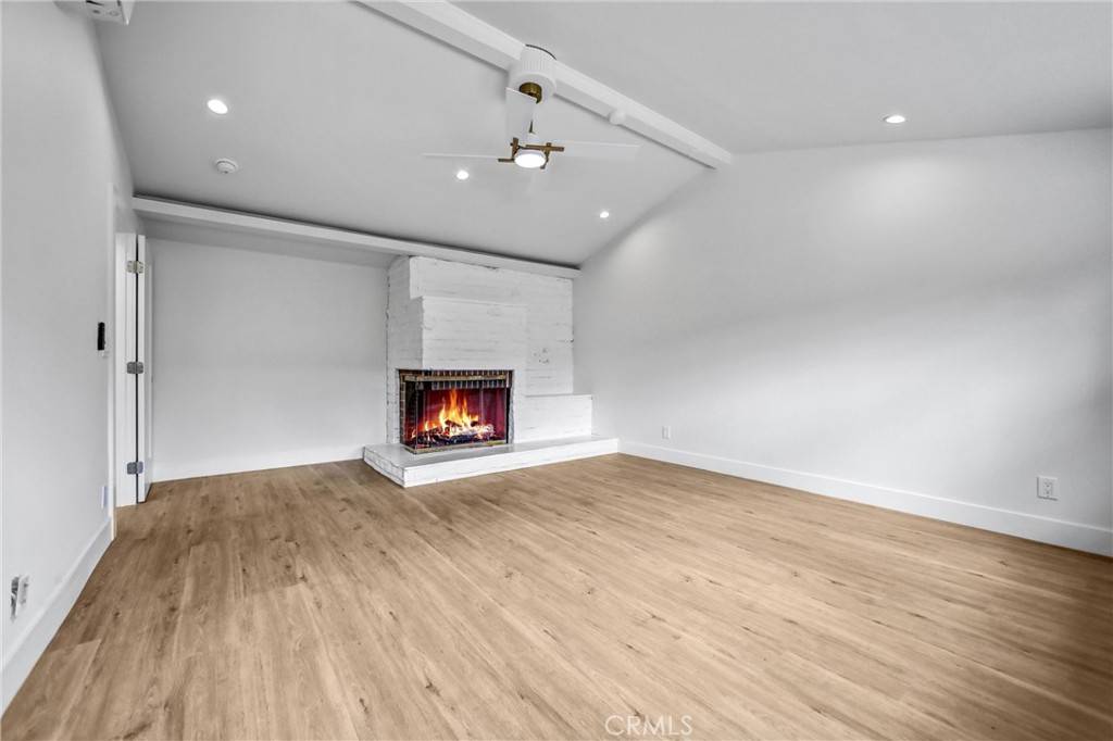 Winnetka, CA 91306,20738 Bryant ST
