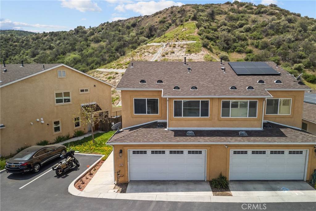 Saugus, CA 91350,26145 Gravett PL