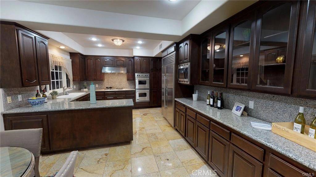 Sherman Oaks, CA 91403,15020 Encanto DR