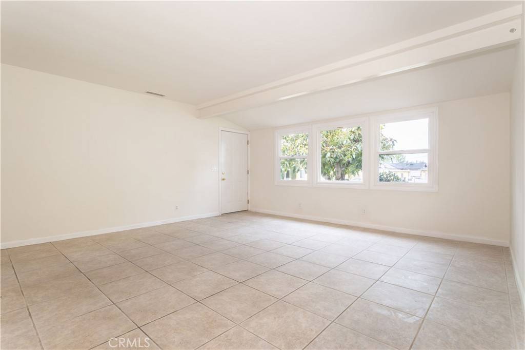San Fernando, CA 91340,1711 Lucas ST