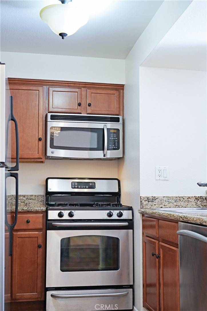 Burbank, CA 91505,355 N Maple ST #228