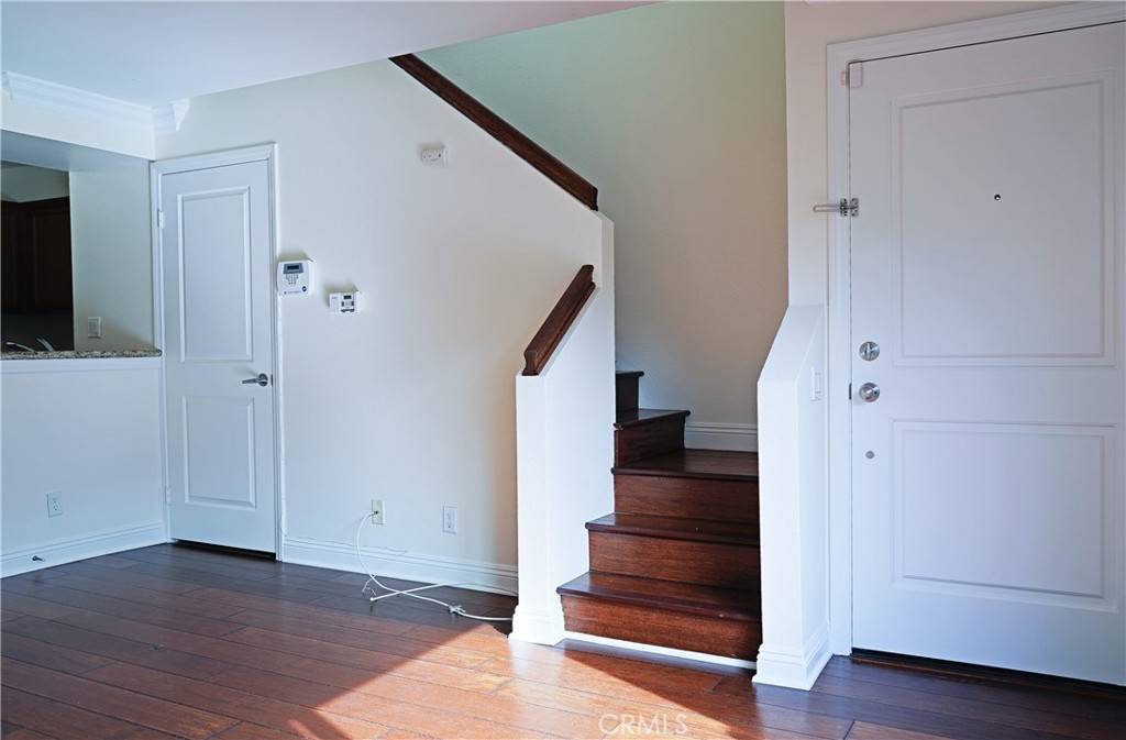 Burbank, CA 91505,355 N Maple ST #228