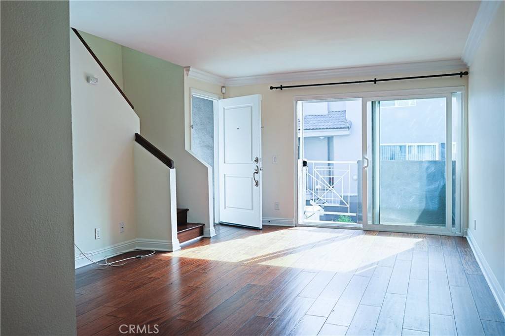 Burbank, CA 91505,355 N Maple ST #228