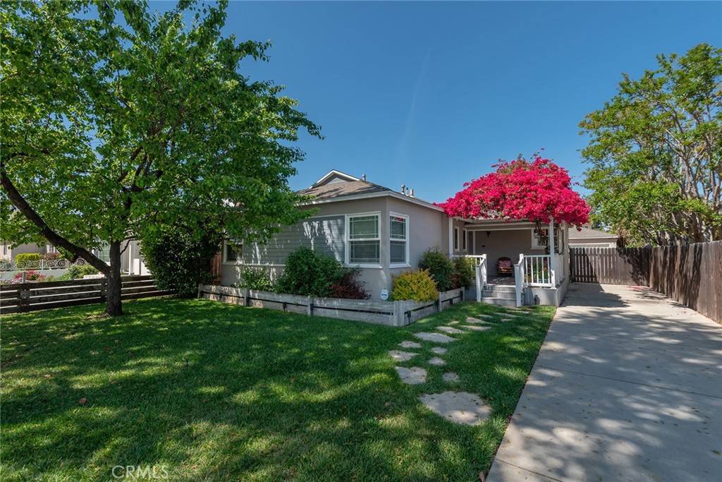 Lake Balboa, CA 91406,17557 Gilmore ST